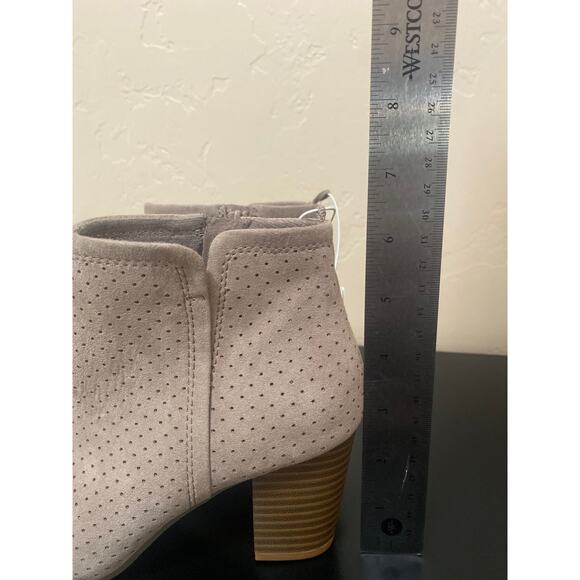 Old Navy Peep Toe Booties Womens 6 Taupe - Picture 4 of 5
